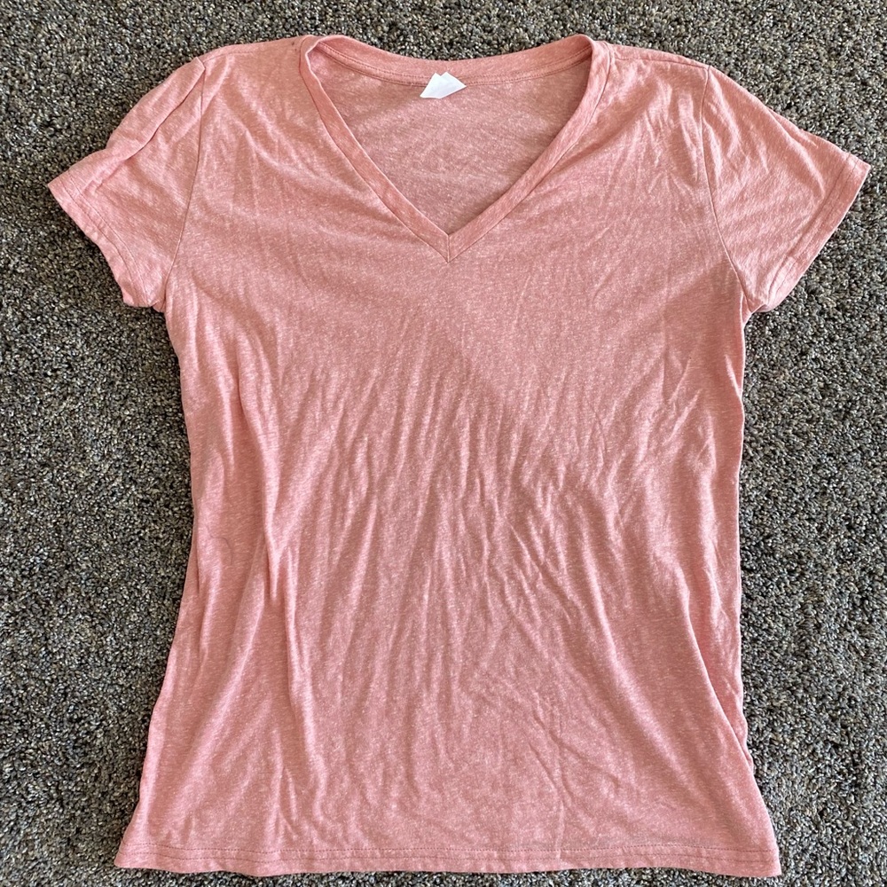Cotton V Neck Tee in Light Coral Size L